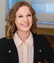 Dr. Juliane Schwab