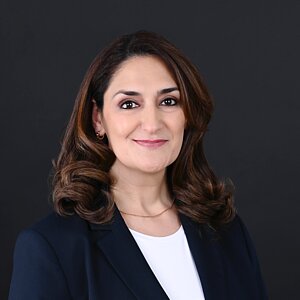  Azadeh Eshaghi