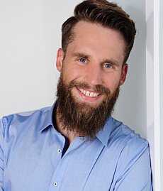  Thomas Schierenberg