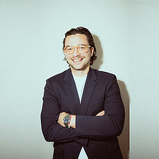  Dan Scharf