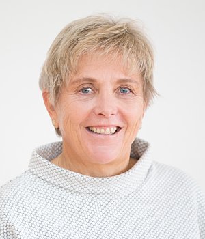 Dr. Jutta Nübel