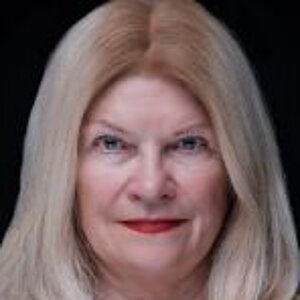 Dr Adriane Rinsche