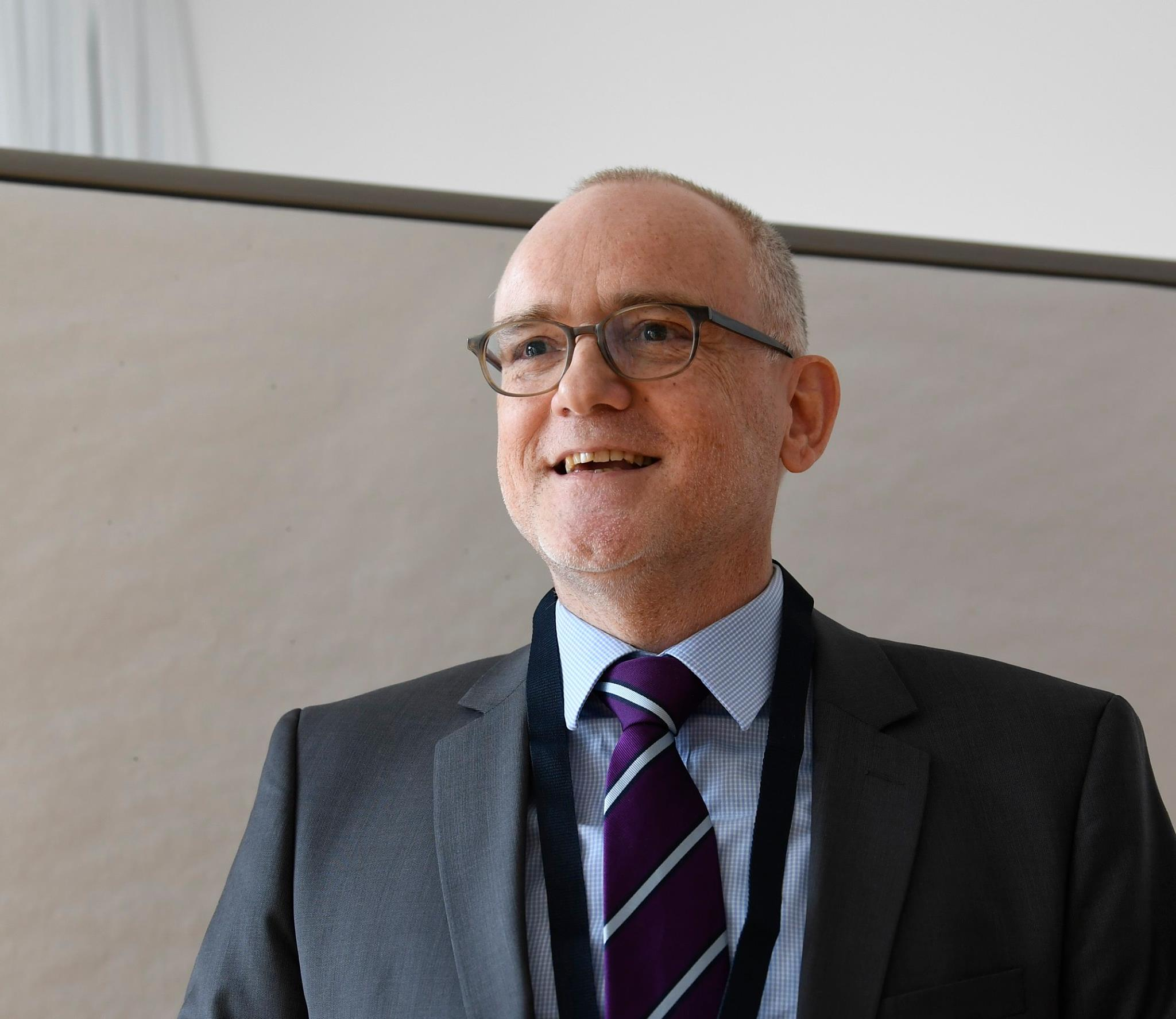 Dr. Matthias Gutknecht